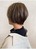 白髪ぼかしハイライトベージュカラーコンパクトショート
