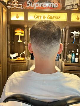 バレス 田町(BALES) [スキンフェード/ツイストスパイラル/田町]