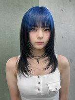 キャロルガーデンズ ボコカ 表参道(Carroll Gardens bococa)&nbsp;ブリーチ／ルーツカラー/レイヤーカット/ブルー