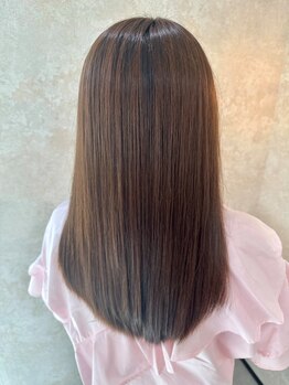 エンフィーカ(en.fika)の写真/『髪質改善』で叶う潤いストレート/様々な髪のお悩みにマンツーマンで寄り添います◎