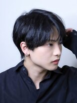 リップス 心斎橋(LIPPS)&nbsp;『スリークカルマ』刈り上げ　センターパート　カルマパーマ