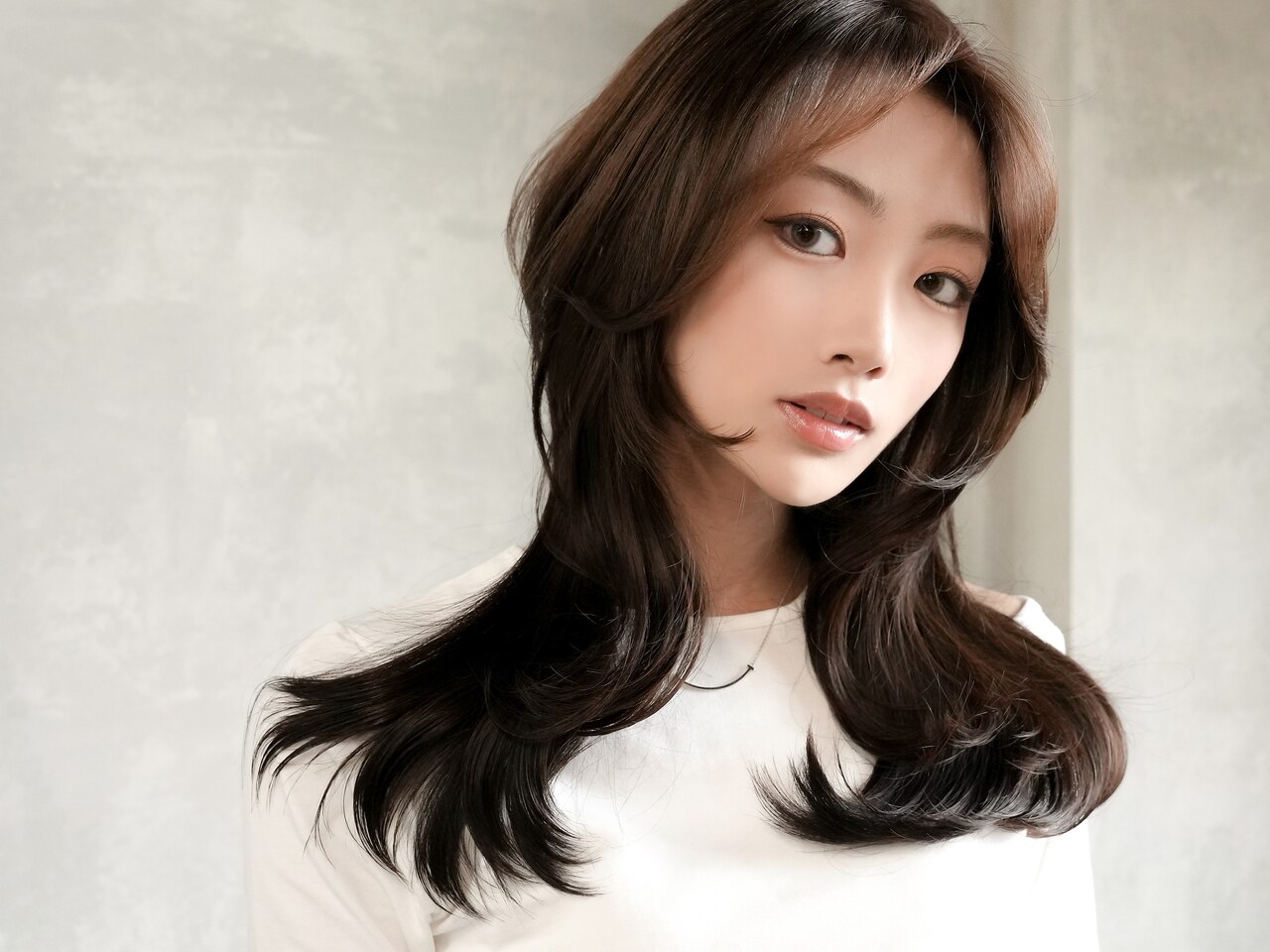 【激変】プルエクステプラチナ42cm地毛セミロング60本〜￥13800〜