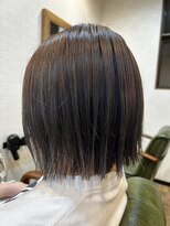フィカ(Fika) ミニボブ 切りっぱなし 外ハネ