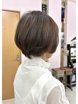 ドゥ スタイル 三国ヶ丘店(Duex Style)&nbsp;－5歳見え、エレガントショートボブ　×明るい白髪ぼかしカラー