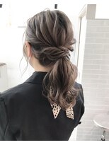 シェリ ヘアデザイン(CHERIE hair design) グレージュポニーテール◎