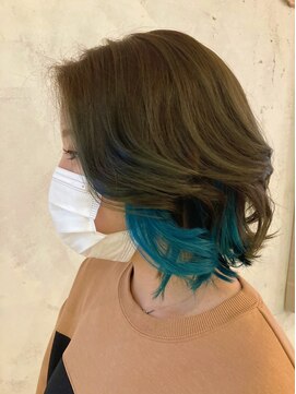 アドール(ADOR) くびれヘア　インナーカラー