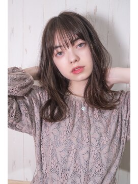 ティアラ 桜木町(TIARA) ゆるふわミディ　パールベージュ