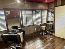 ミル(mill)の雰囲気（落ち着いた雰囲気♪タブレット完備しております☆読谷美容室）