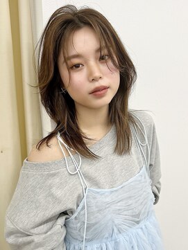 ノウハウ タニマチ(KNOWHOW tanimachi) ミディアムレイヤー◎プチウルフ/流れる前髪/ベージュカラー