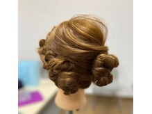 美容室ヴァラの雰囲気（成人式アップにいかがでしょうか？）