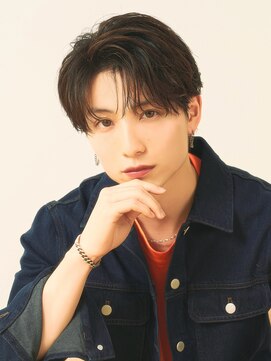 オーシャントーキョー サニー 原宿(OCEAN TOKYO Sunny) フェザーパーマセンターパートコンマバングニュアンスパーマ