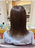 抜け感が可愛い切りっぱなしミディアム