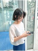 ボブレイヤー　顔まわりカット 韓国ヘア　オリーブカラー