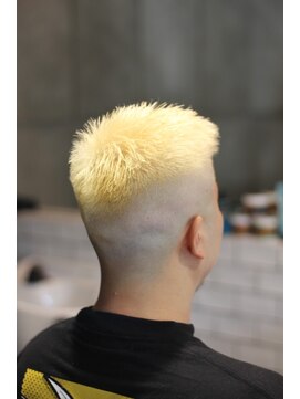 キングスマントーキョー 立川店(KINGSMAN TOKYO) アップバング / ツーブロック / スキンフェード 【立川】