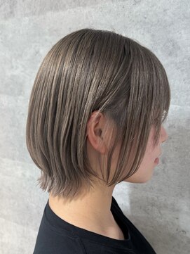 ルイス(L'wis) グレージュ ベージュ ボブレイヤー 学割 10代.20代