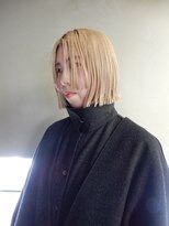ブローチ 表参道(broocH) ハイトーンボブ/ベージュカラー/ブリーチカラー/大人ベージュ