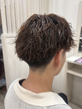 エルゴ 川崎西口(ergo) ブラウンカラーのツイストパーマ