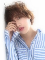 アイビー(Ivy)&nbsp;パーマで動きをつけたミセスにオススメのショートスタイル