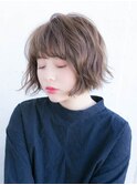 ハイトーングレージュ