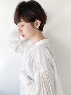 ネイヴィル オモテサンドウ(navile omotesando) 濃いめアッシュブラウン×耳掛けショートヘア