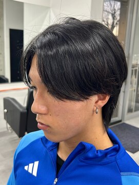 レボ 神宮寺店(Revo) センターパート　カルマパーマ