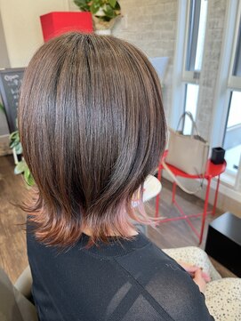 ギャビー(GABBY) 外ハネ　インナーカラー