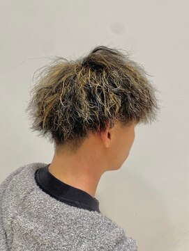 イースト(YEAST) メンズヘア×ツイストパーマ