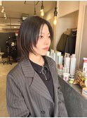 色気のあるくびれ/センターパートウルフ