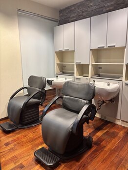 BEAUTY SHOP PLUSONEの写真/一人のスタイリストが仕上げまで担当するからこそ出来るヘアースタイルへ!