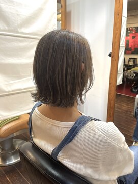 ローライトボブ