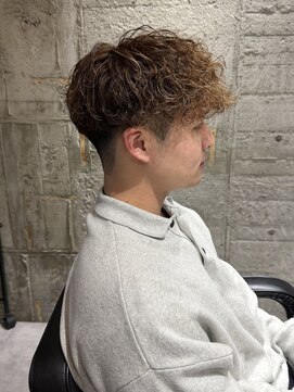 ニアウ 太田店(Niau) MEN’S HAIR/波巻きツイストスパイラル/リバースセンターパート