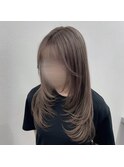 レイヤーカット×ミルクティーグレージュ