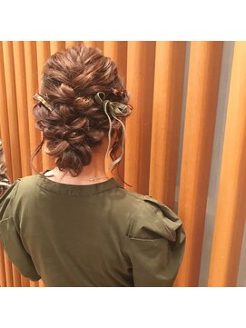 ミント バイ フォルテ(mint by FORTE) 【mint by forte】編み込みアレンジ