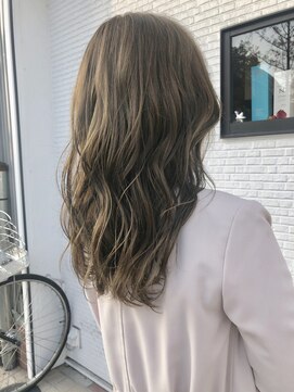 アーチ(ARCH) 【ARCH 竹田】ミルクティーグレージュ