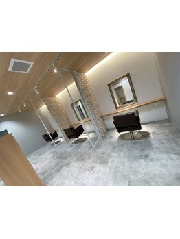 【10時～0時まで営業】仕事終わりのビジネスマンや夜のお仕事のヘアセットなどにも!時間外もご相談下さい!