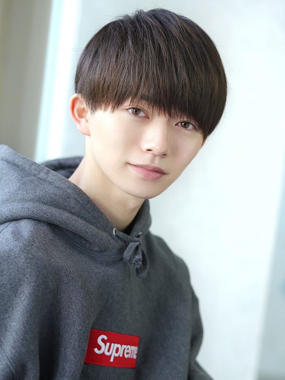 ナチュラル素髪ヘア【サラマッシュ】刈り上げ2ブロック：L167101443