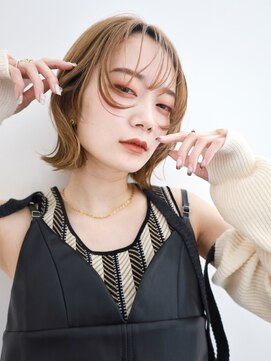 スリール バイ ミリー 江坂(Sourire by milly) 【Sourire江坂】ミストバングウザバングハイトーンショート