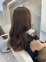 アナ ラーナ(Anna Lanna)&nbsp;明るめベージュ　レイヤーカット