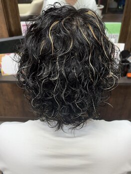 スタジオリベルタ(Studio LIBERTA')の写真/動きのあるメンズパーマや大人女性向け髪のボリューム感UPのパーマまでなんでもお任せください♪