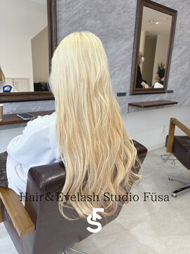 フサ(Fusa) ホワイトブロンド