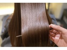 wixyの自慢は髪質改善トリートメントの種類の多さ！髪質に合わせ、ベストなケアをご提案◎