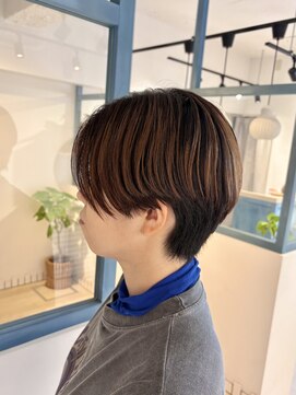 ラソニシカサイ(Lazo nishikasai) センターパート系ハンサムショート