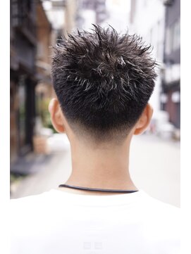 ベロ 福島(BELO) スパイキーショート/フェードカット/フェードスタイル/ワイルド