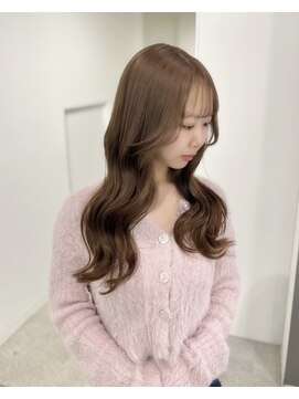 シアター 表参道青山(THEATER) かわいいベージュカラー