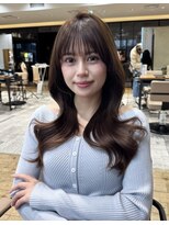 アフロート トウキョウ(AFLOAT TOKYO)&nbsp;くびれレイヤー×顔まわりカット｜大人可愛いモテヘア