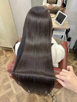 マルクヘアケア(MALQ HAIR CARE) くすみグレージュで叶える、上品なツヤ髪