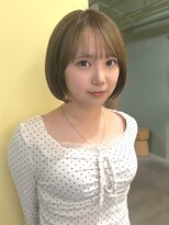 ウタ ミニボブ×ミルクティーグレージュ