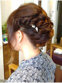 編み込みヘアアレンジ