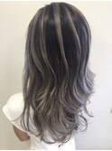 バレイヤージュハイライト