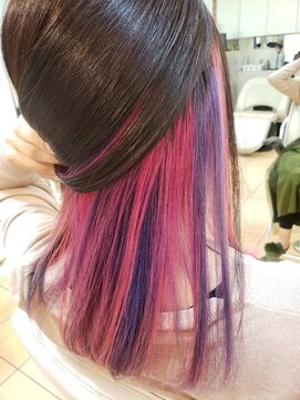 ヘアー＆フェイス ヤマ　ｈａｉｒ＆ｆａｃｅ　Ｙａｍａ インナーカラー